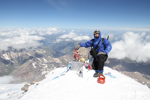 Meer-Elbrus_Klim_Elbrus_2010_12.jpg