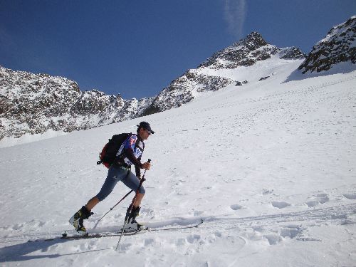 Schitour_Stubaier_Glockner_2012_06.jpg
